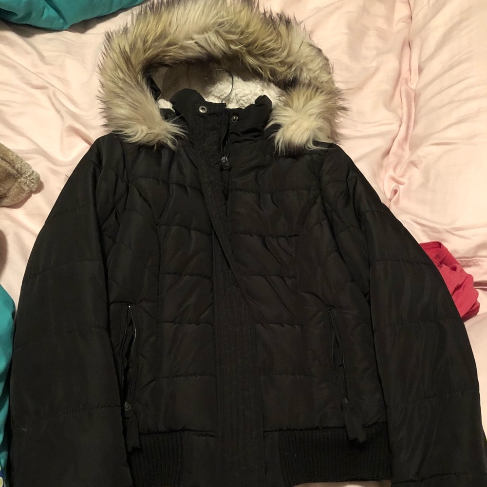 American eagle puffer coat